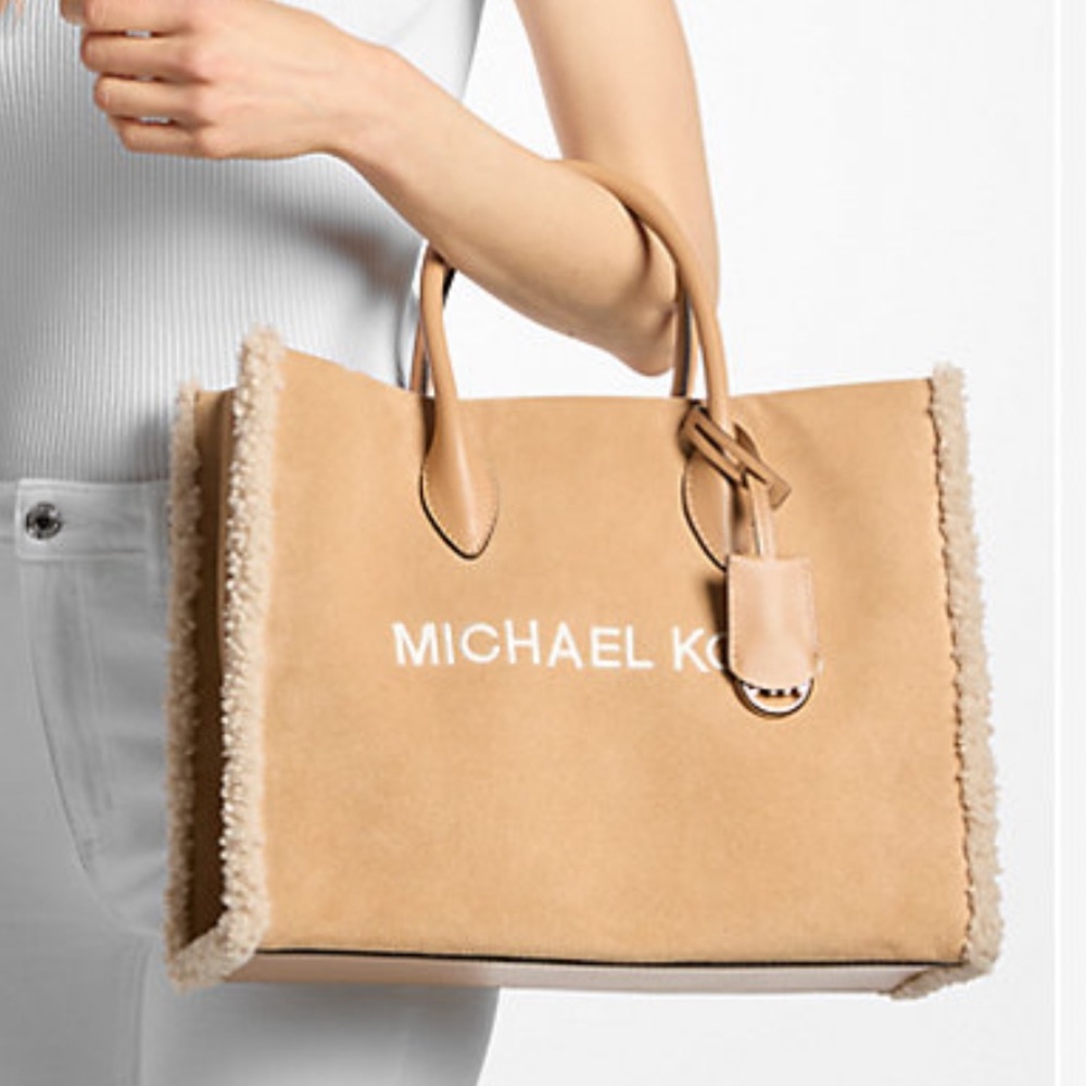 MICHAEL KORS Mirella Medium Suede and Faux Shearling Tote Bag
Peanut 
NWT - Picture 3 of 16